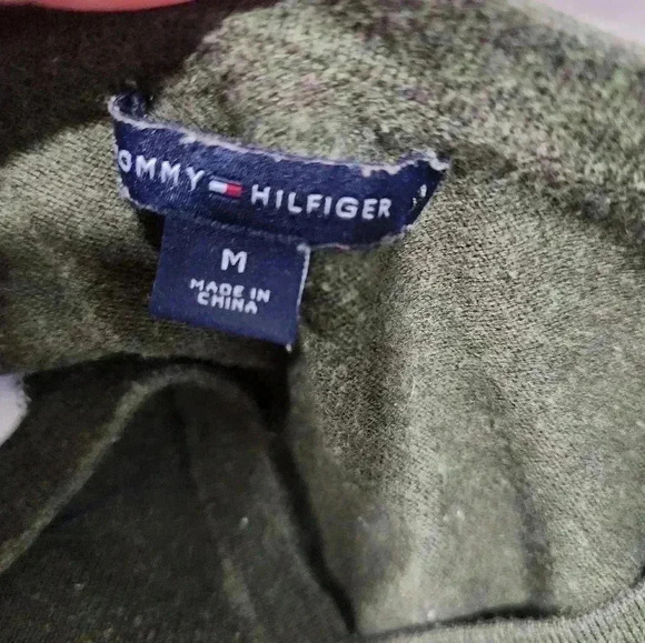 Tommy Hilfiger Women's Sweater Med Green And White V-Neck Pullover SOFT - Picture 4 of 6
